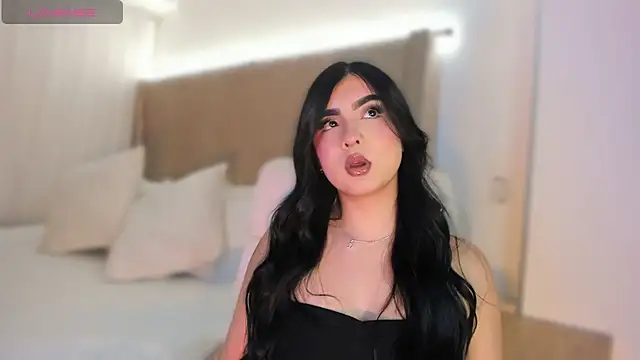 Sweety Nicole  online show from 24, 6, 2026