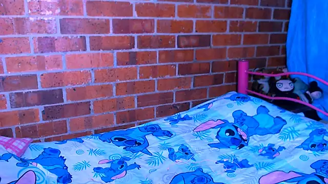 danaiisabella online show from 9, 11, 2025