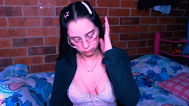 danaiisabella online show from 6, 11, 2025