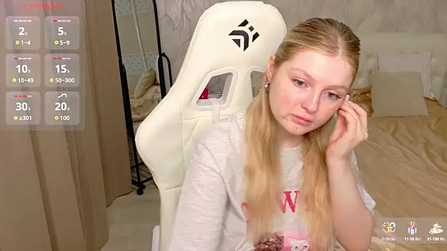 AmeliaDiamond online show from 4, 4, 2026