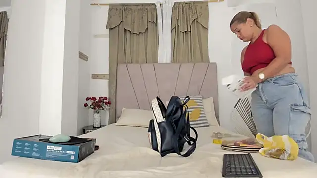 Lady miss    online show from 26, 9, 2025