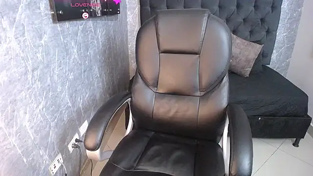 eileen  hills online show from 19, 9, 2025