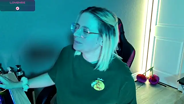 Charlies world online show from 28, 10, 2025