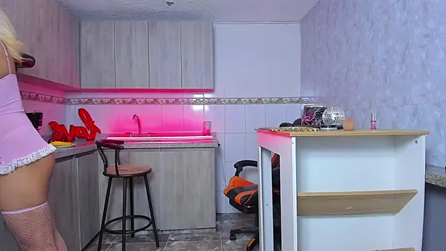 ZaiMoon  online show from 2, 10, 2025