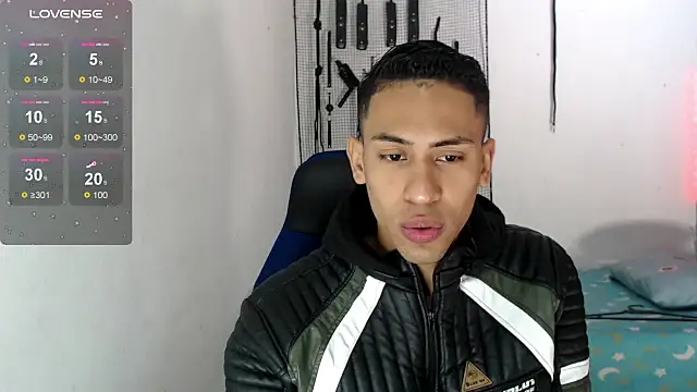 Snapshot of dylan_apol0 chatting on 26, 9, 2025 dylan apol0 online show from 26, 9, 2025