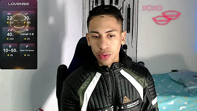 Snapshot of dylan_apol0 chatting on 15, 10, 2025 dylan apol0 online show from 15, 10, 2025