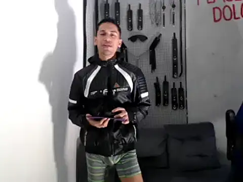 Snapshot of dylan_apol0 chatting on 15, 9, 2025 dylan apol0 online show from 15, 9, 2025