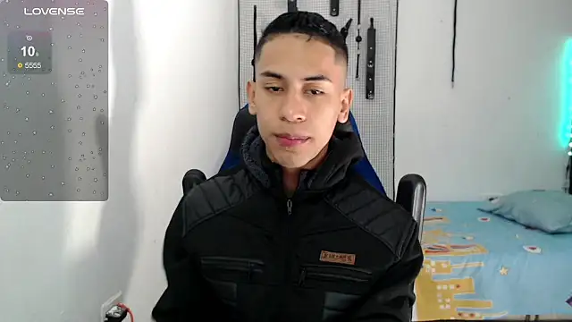 Snapshot of dylan_apol0 chatting on 21, 9, 2025 dylan apol0 online show from 21, 9, 2025