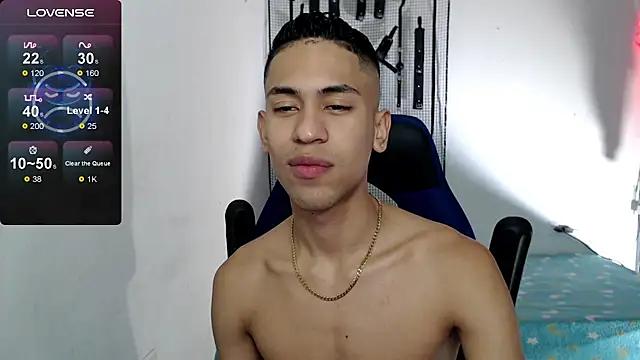 Snapshot of dylan_apol0 chatting on 4, 10, 2025 dylan apol0 online show from 4, 10, 2025