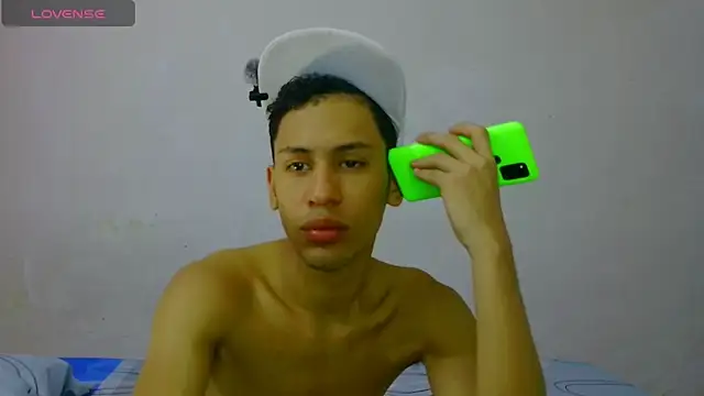 dylan apol0 online show from 11, 4, 2026