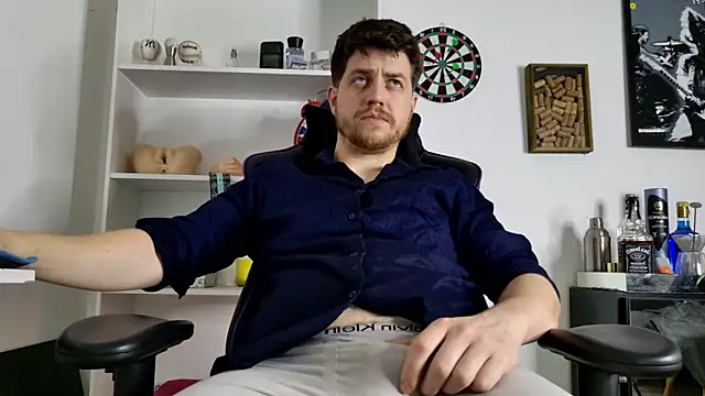 aaron nvk online show from 4, 11, 2025