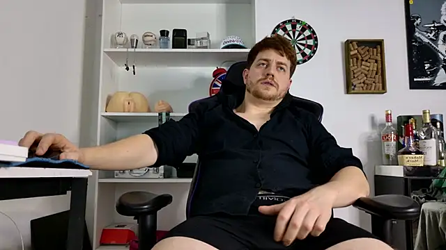 Snapshot of aaron_nvk chatting on 16, 6, 2026 aaron nvk online show from 16, 6, 2026