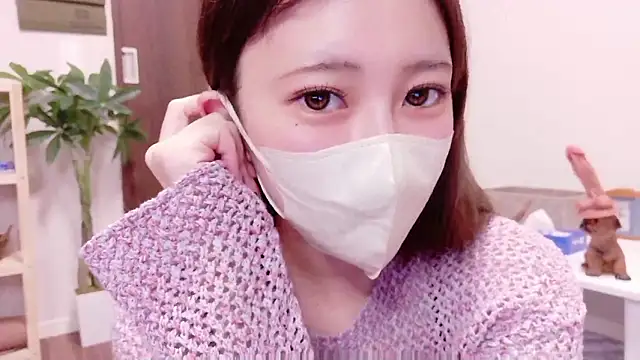 MOEMOE-Q online show from 2, 10, 2025