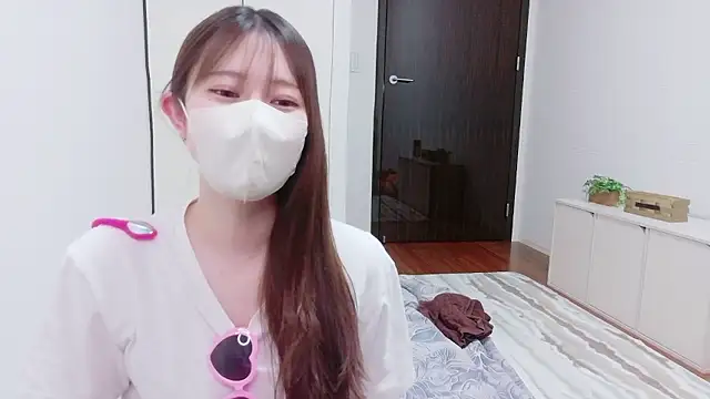MOEMOE-Q online show from 4, 6, 2026