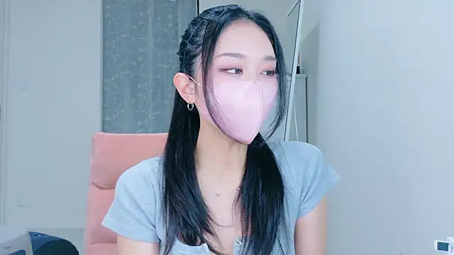 Snapshot of ramuchan_desu chatting on 25, 6, 2026 ramuchan desu online show from 25, 6, 2026