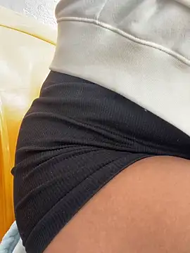 Sarahcutexoxox online show from 15, 9, 2025