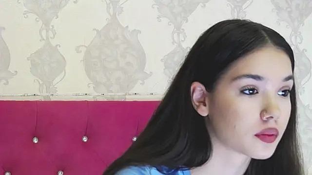 Snapshot of AlexisDevine chatting on 28, 2, 2026 AlexisDevine online show from 28, 2, 2026