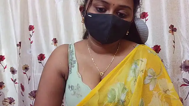 Snapshot of Pavani-Sexy chatting on 14, 7, 2026 Pavani-Sexy online show from 14, 7, 2026