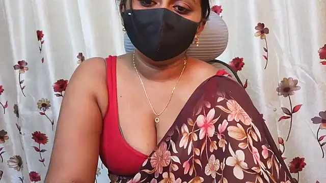 Snapshot of Pavani-Sexy chatting on 16, 7, 2026 Pavani-Sexy online show from 16, 7, 2026