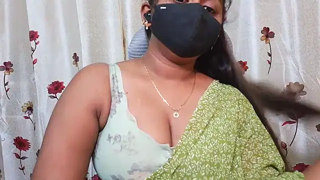 Snapshot of Pavani-Sexy chatting on 18, 7, 2026 Pavani-Sexy online show from 18, 7, 2026