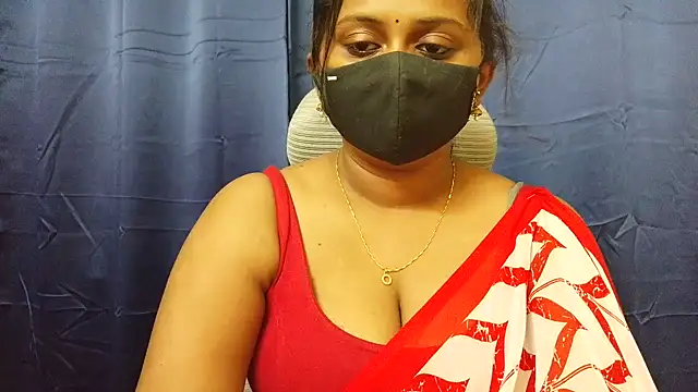 Snapshot of Pavani-Sexy chatting on 13, 7, 2026 Pavani-Sexy online show from 13, 7, 2026
