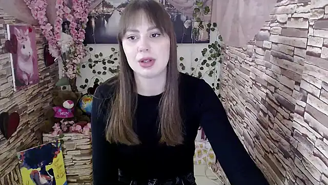 Amanda Bright  online show from 7, 10, 2025