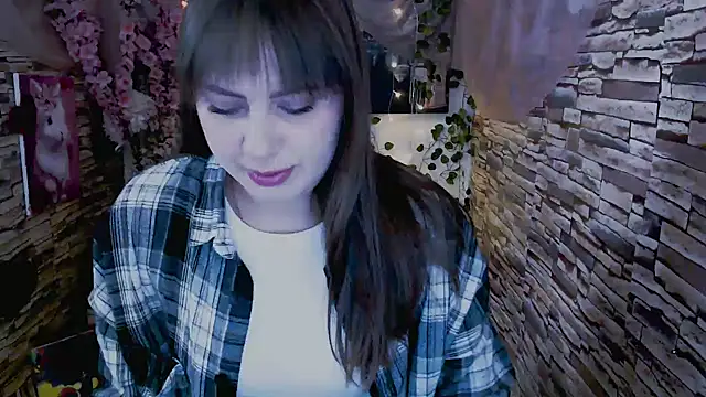 Amanda Bright  online show from 24, 9, 2025