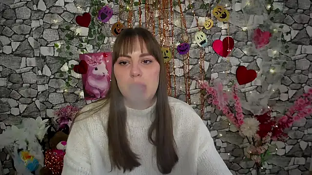 Amanda Bright  online show from 3, 11, 2025