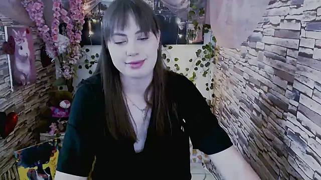 Amanda Bright  online show from 29, 9, 2025