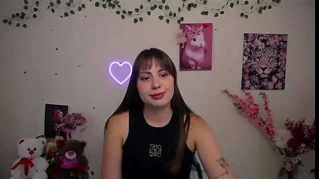 Snapshot of Amanda_Bright_ chatting on 18, 7, 2026 Amanda Bright online show from 18, 7, 2026