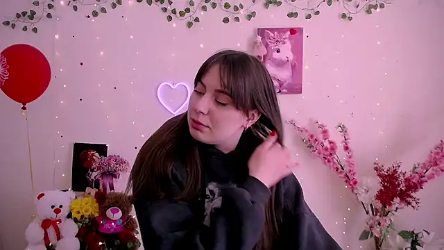 Amanda Bright  online show from 14, 4, 2026