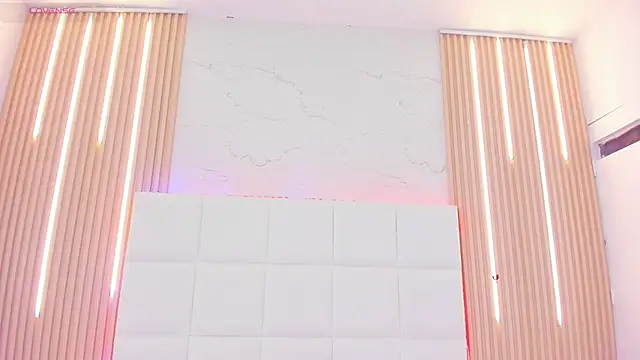 Snapshot of Elody_rousse chatting on 5, 11, 2025 Elody rousse online show from 5, 11, 2025