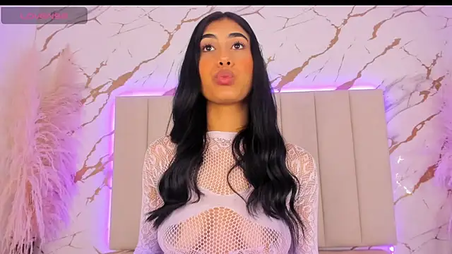 Snapshot of Elody_rousse chatting on 1, 10, 2025 Elody rousse online show from 1, 10, 2025