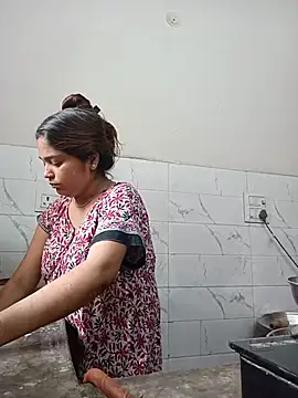 Trisha 71 online show from 25, 7, 2026