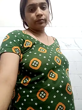 Snapshot of Trisha_71 chatting on 25, 4, 2026 Trisha 71 online show from 25, 4, 2026