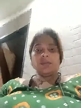 Snapshot of Trisha_71 chatting on 7, 5, 2026 Trisha 71 online show from 7, 5, 2026