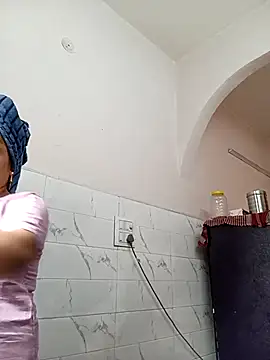 Trisha 71 online show from 12, 11, 2025