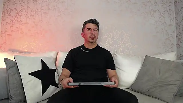 JuanKFit 45 online show from 8, 11, 2025