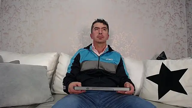 JuanKFit 45 online show from 5, 11, 2025