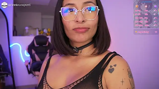 AnnieCouperr online show from 22, 5, 2026