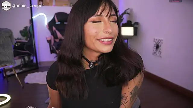 AnnieCouperr online show from 23, 4, 2026