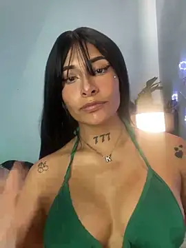 AnnieCouperr online show from 17, 12, 2025