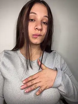 HinataArai online show from 22, 10, 2025