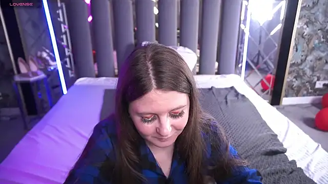 Snapshot of CraveeDoll chatting on 1, 3, 2026 CraveeDoll online show from 1, 3, 2026