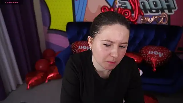 Snapshot of CraveeDoll chatting on 10, 2, 2026 CraveeDoll online show from 10, 2, 2026