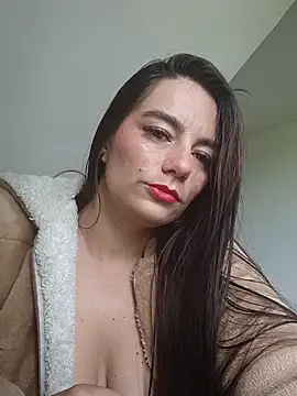 Demy Rhoades online show from 2, 10, 2025