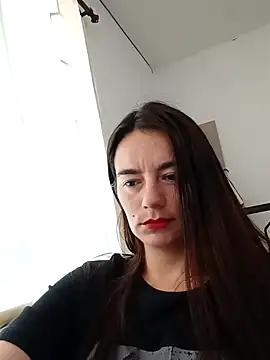 Demy Rhoades online show from 5, 5, 2026