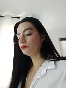 Demy Rhoades online show from 18, 11, 2025