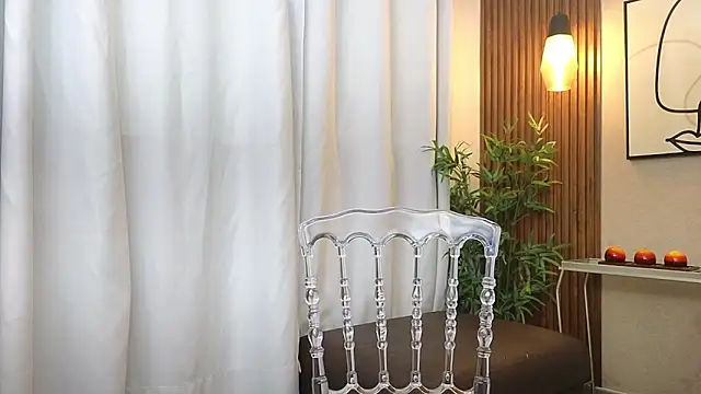 Lia Mar  online show from 1, 11, 2025