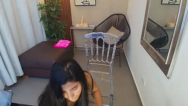 Lia Mar  online show from 25, 9, 2025